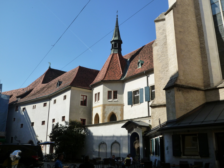 Das Grazer Franziskanerkloster bietet den Besucher:innen der „Langen Nacht der Kirchen“ ein vielfältiges Programm.