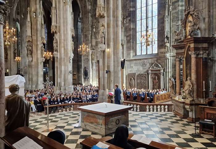 Die Wiener Schulschwestern vom Dritten Orden des Heiligen Franziskus feierten am 5. Oktober 2023 im Wiener Stephansdom ihr 300-jähriges Jubiläum.