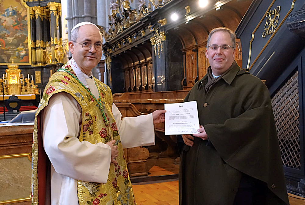 Abt Pius und der neue Chorleiter Florian Pejrimovsky / Stift Lilienfeld Abt Pius und der neue Chorleiter Florian Pejrimovsky