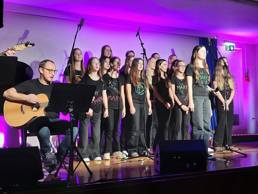 Im Rahmen der Jubiläumsfeierlichkeiten wurde auch ein „Mary Ward Oratorium“ dargeboten. / VOSÖ Im Rahmen der Jubiläumsfeierlichkeiten wurde auch ein „Mary Ward Oratorium“ dargeboten.