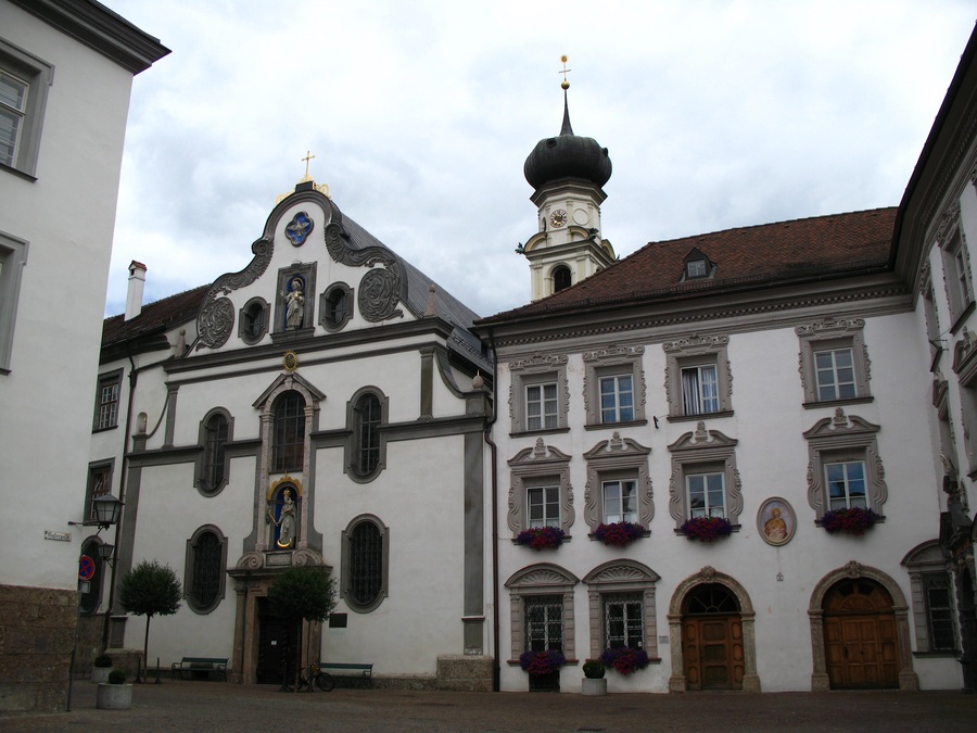 Die ehemalige Jesuitenkirche in Hall in Tirol bietet am „Tag des Denkmals“ eine Führung an.