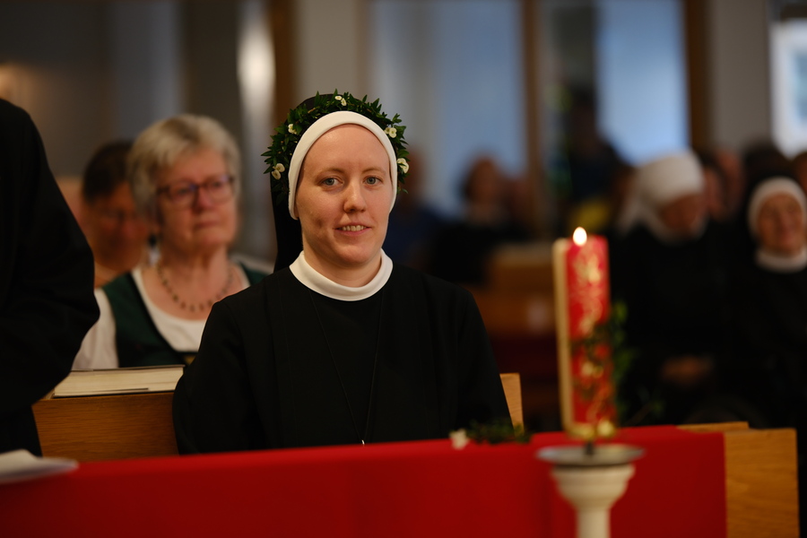 Sr. Raphaela Hönegger trat 2011 in den Orden der Barmherzigen Schwestern vom heiligen Karl Borromäus in Wien ein.