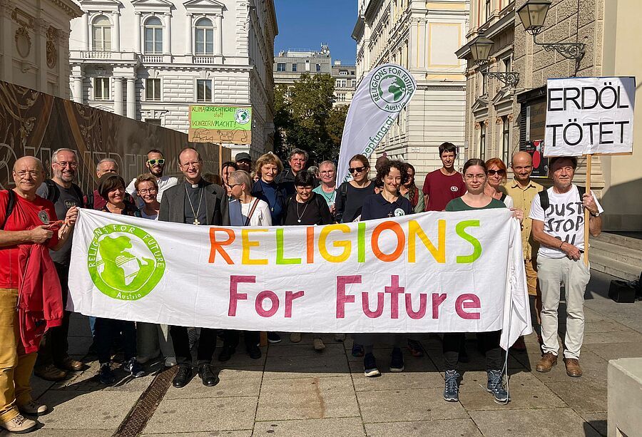 Einige Ordensleute waren am 20. September 2024 beim weltweiten Klimastreik in Wien dabei. / Markus Gerhartinger Einige Ordensleute waren am 20. September 2024 beim weltweiten Klimastreik in Wien dabei.