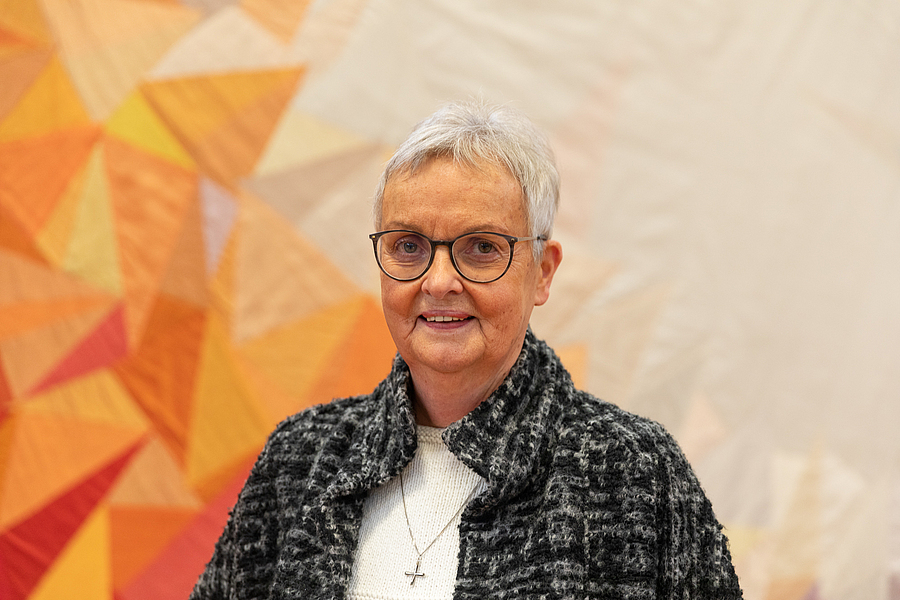 Sr. Edith-Maria Magar sprach am Ordenstag 2024 über „Die Kunst des Möglichen als Ordensfrau“. / ÖOK/emw Sr. Edith-Maria Magar sprach am Ordenstag 2024 über „Die Kunst des Möglichen als Ordensfrau“.