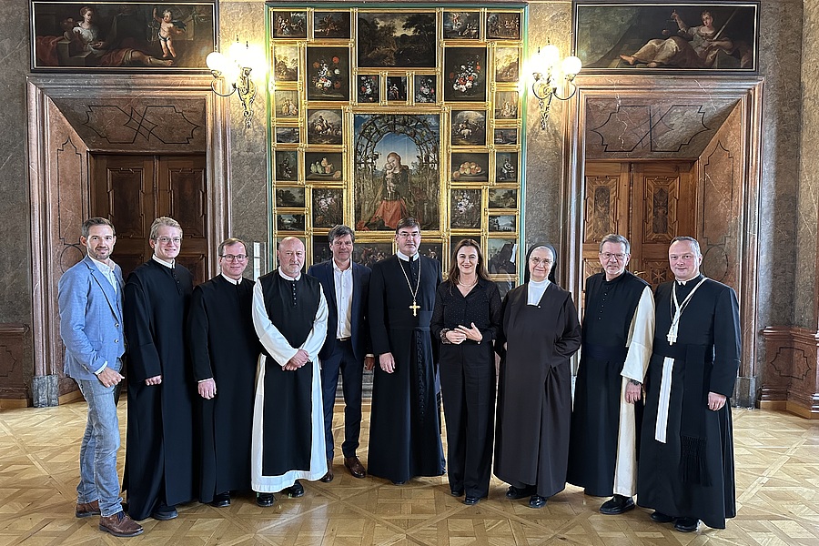Der Vorstand von „Klösterreich“ begrüßte das Kloster Neustift als neues Mitglied. / Klösterreich Der Vorstand von „Klösterreich“ begrüßte das Kloster Neustift als neues Mitglied.